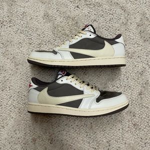 Air Jordan 1 low Travis Scott